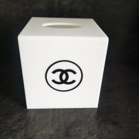 Boîte mouchoirs cube blanche